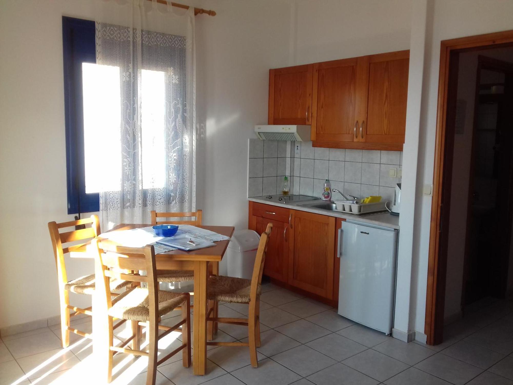Finikas Studios & Apartments - Kalamaki Holidays ภายนอก รูปภาพ