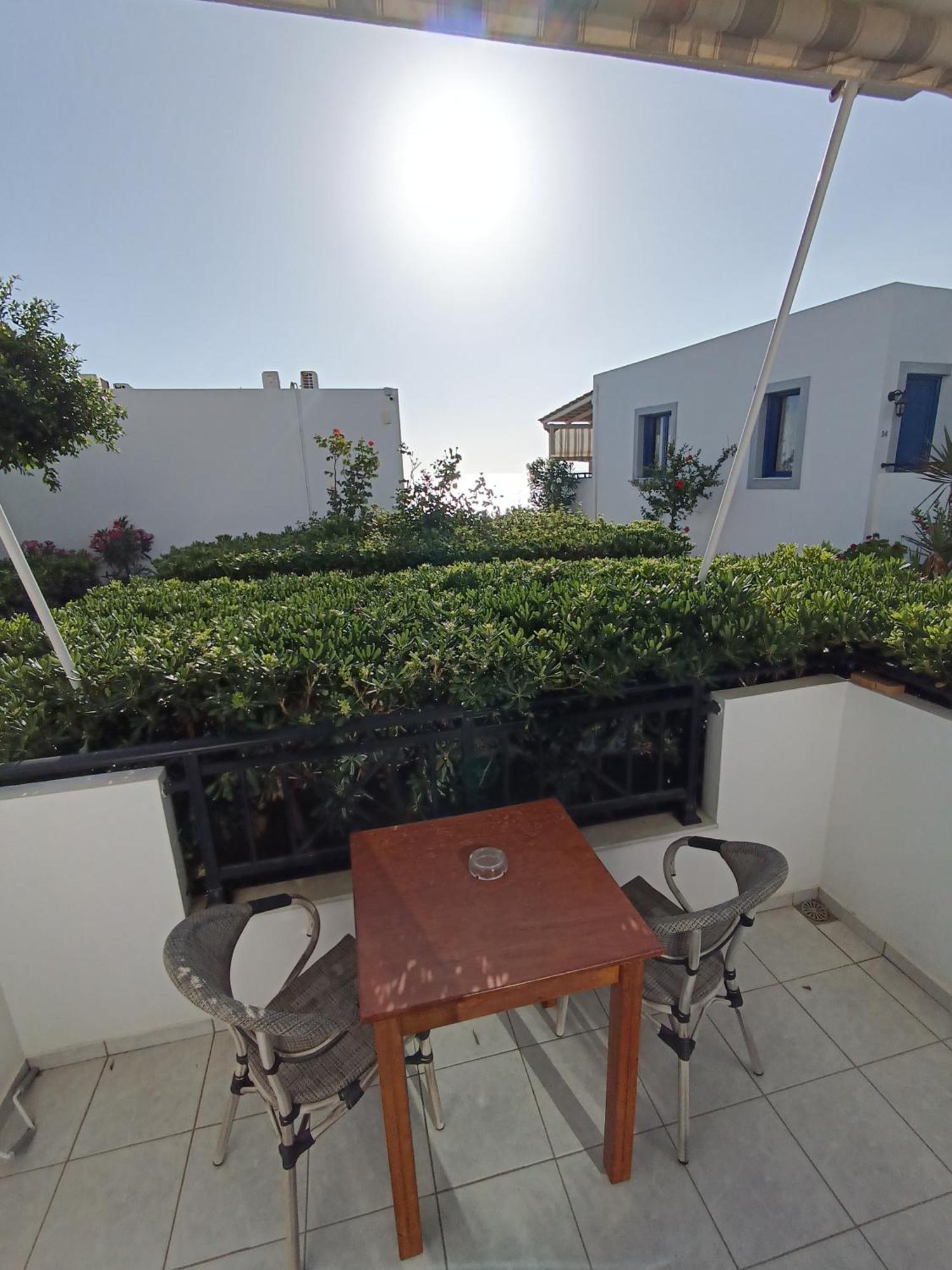 Finikas Studios & Apartments - Kalamaki Holidays ภายนอก รูปภาพ
